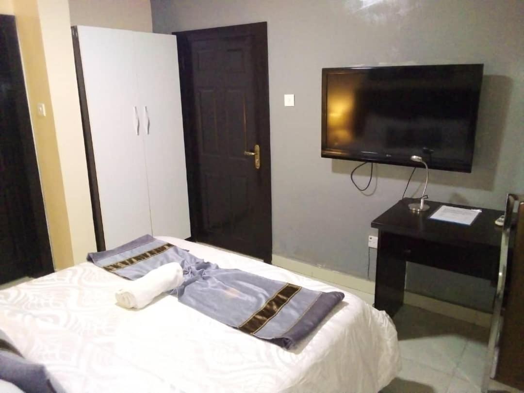 Primal Aparthotel Ikoyi Lagos Esterno foto