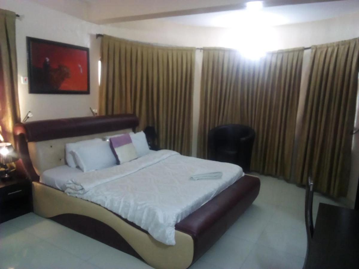 Primal Aparthotel Ikoyi Lagos Esterno foto