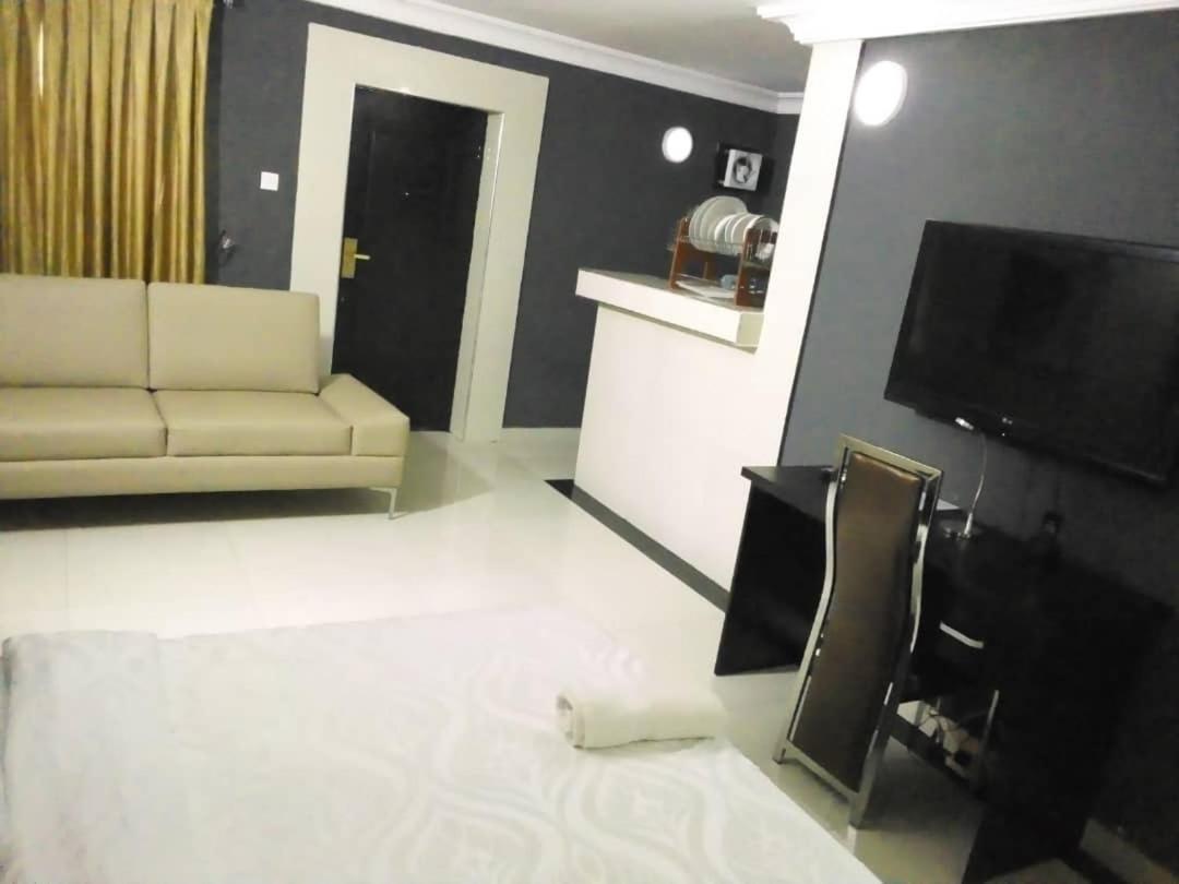 Primal Aparthotel Ikoyi Lagos Esterno foto