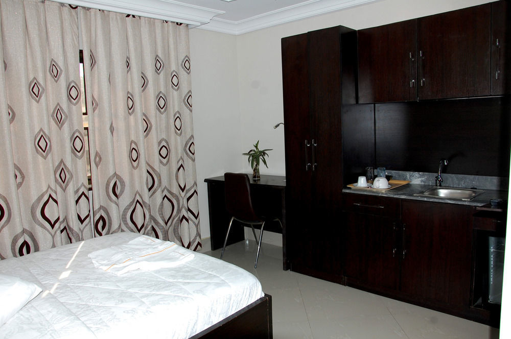 Primal Aparthotel Ikoyi Lagos Esterno foto