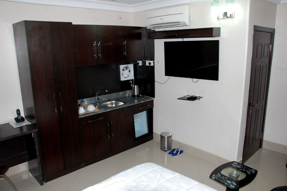 Primal Aparthotel Ikoyi Lagos Esterno foto