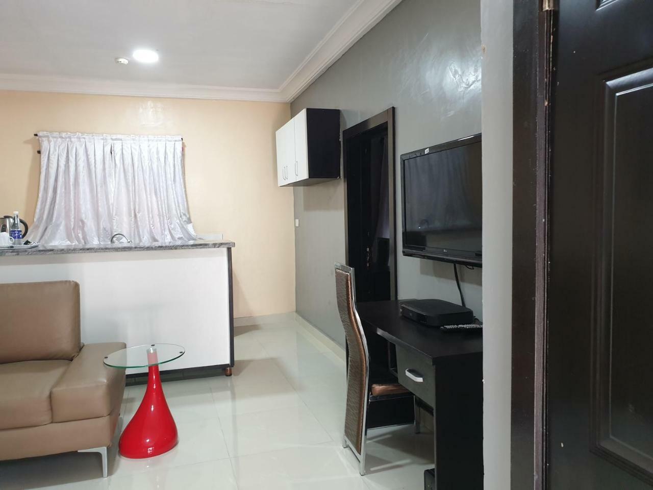 Primal Aparthotel Ikoyi Lagos Esterno foto