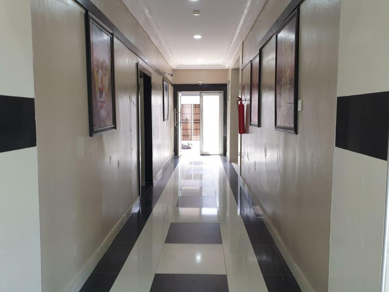 Primal Aparthotel Ikoyi Lagos Esterno foto