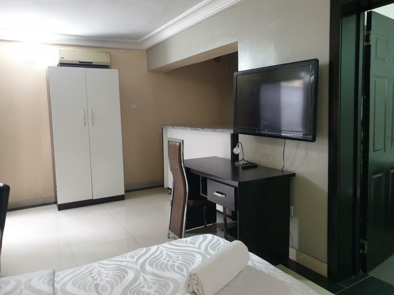 Primal Aparthotel Ikoyi Lagos Esterno foto